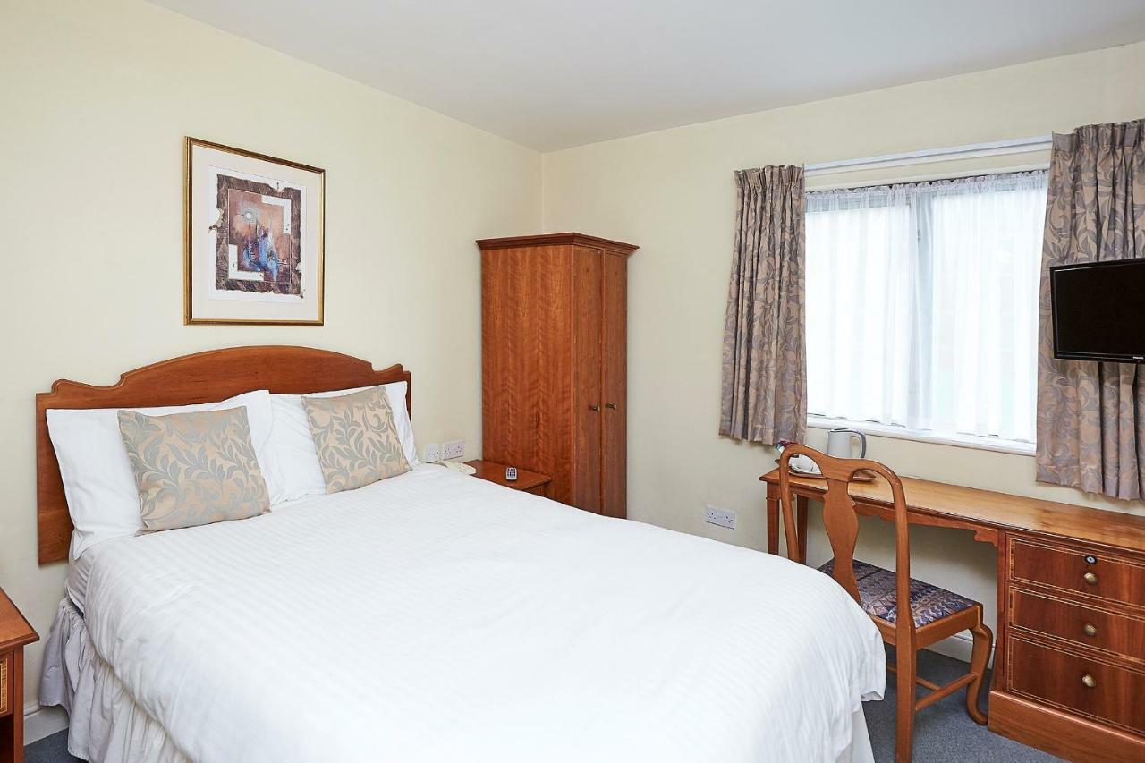Hotel Yarnfield Park Training And Conference Centre