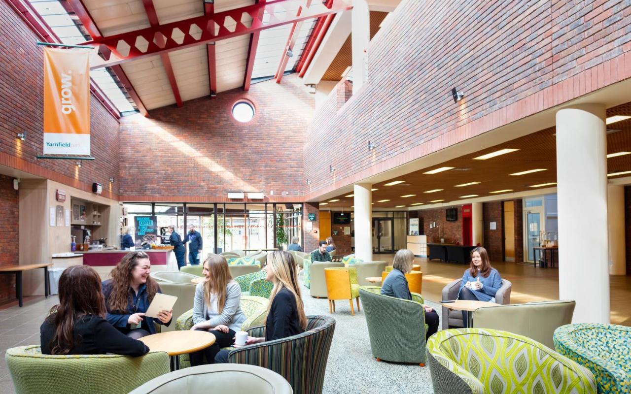 Hotel Yarnfield Park Training And Conference Centre